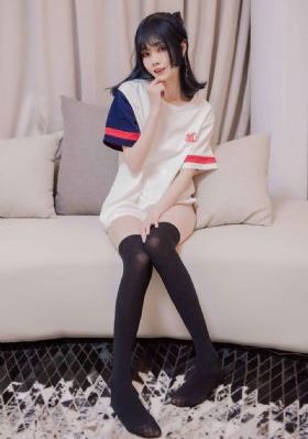 笼中女