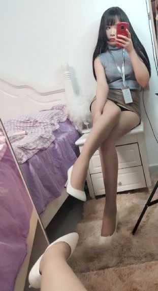 青木玲饱满奶水播放