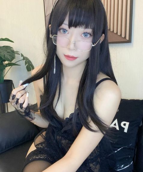 《她和她的她》